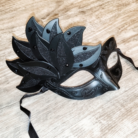 Statement Metallic Masquerade Ball Mask for Ladies in Black - Picture 2 of 4